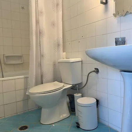 بيت للعطل A Away From